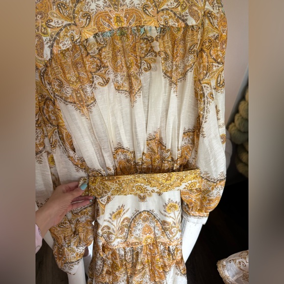 ZIMMERMANN
Zippy Billow Dress
$1,995 Golden Paisley size 3 large - Picture 7 of 10